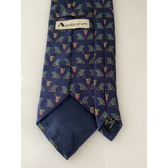 Aquascutum 100% Silk Tie Navy Blue Made in England Cool Beach Theme Vintage 3.75 - Picture 11 of 16